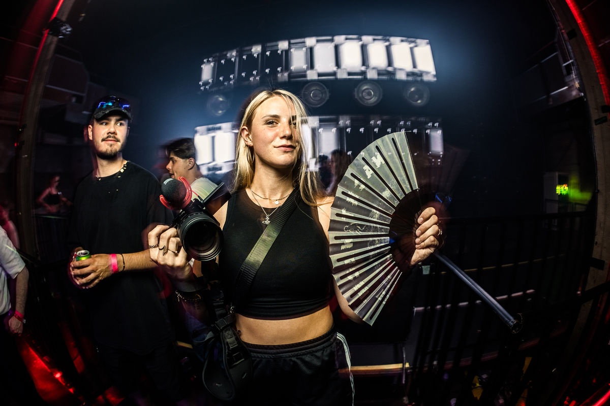 Loading... just a sec